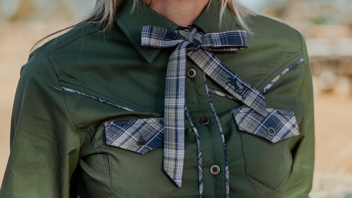Cowgirl Necktie - Signal Plaid